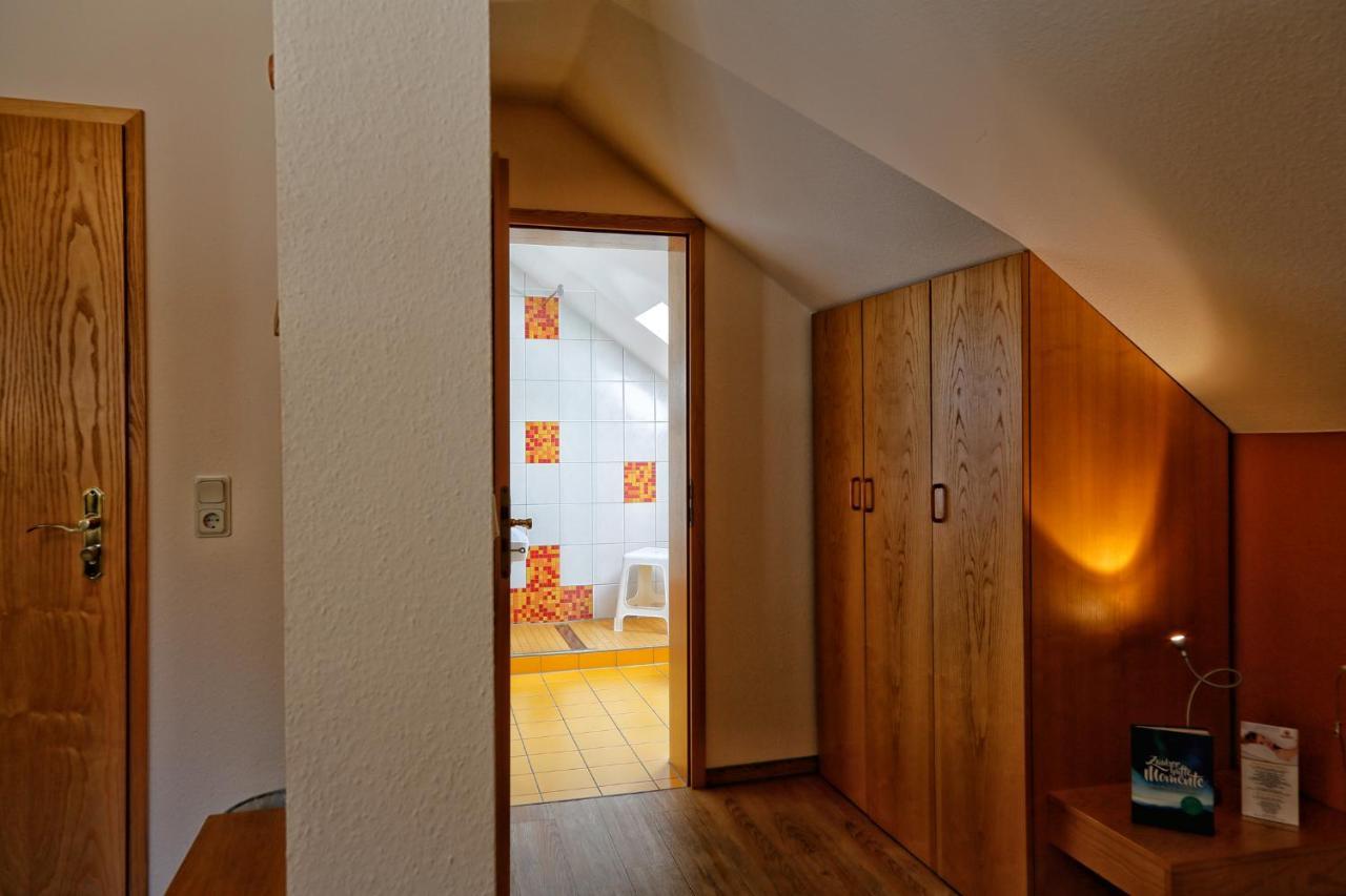 Konsum Gaestehaus Quisisana - Oberhof Oberhof  Exterior photo